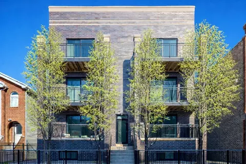3004 W Lyndale St #3W, Chicago, IL 60647