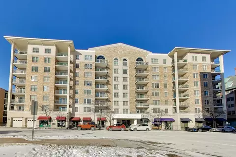 200 W Campbell St #608, Arlington Heights, IL 60005
