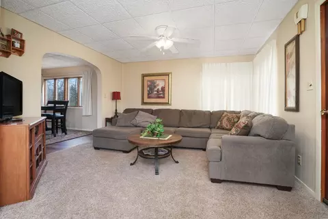 Living - Undisclosed, Seneca, IL 61360 photo 2 of 3