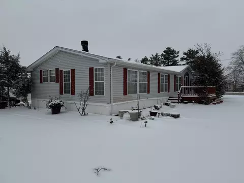 1 Cardinal Dr, Beecher, IL 60401