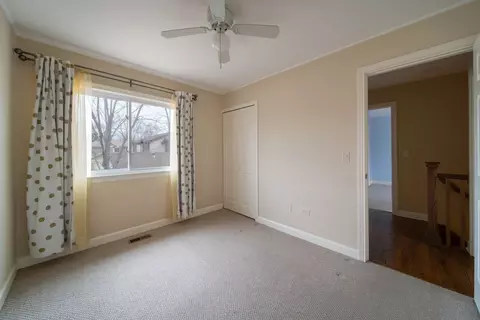 Bedroom - 1504 Chippewa Trl, Wheeling, IL 60090 photo 5 of 7