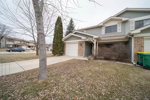 Exterior - 1504 Chippewa Trl, Wheeling, IL 60090 photo 2 of 5