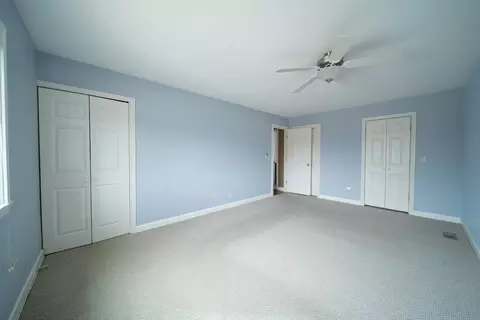 Bedroom - 1504 Chippewa Trl, Wheeling, IL 60090 photo 2 of 7