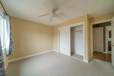 Bedroom - 1504 Chippewa Trl, Wheeling, IL 60090 photo 7 of 7