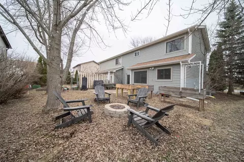 Exterior - 1504 Chippewa Trl, Wheeling, IL 60090 photo 4 of 5