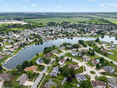 View/Area - 604 Mahoney Dr, Minooka, IL 60447 photo 4 of 20