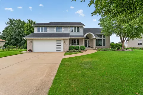 Exterior - 604 Mahoney Dr, Minooka, IL 60447 photo 1 of 18