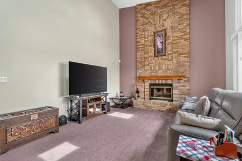 Living - 604 Mahoney Dr, Minooka, IL 60447 photo 1 of 6