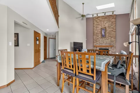 Dining - 604 Mahoney Dr, Minooka, IL 60447 photo 1 of 3