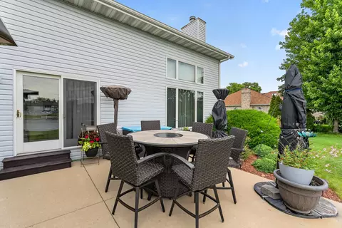 Exterior - 604 Mahoney Dr, Minooka, IL 60447 photo 16 of 18