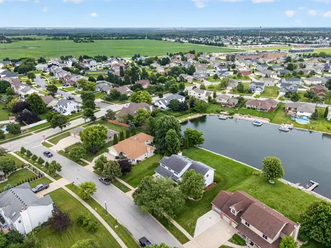 View/Area - 604 Mahoney Dr, Minooka, IL 60447 photo 7 of 20