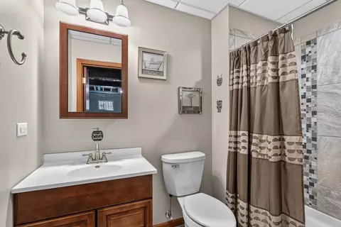 Bath - 604 Mahoney Dr, Minooka, IL 60447 photo 5 of 5