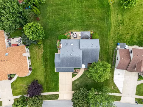 View/Area - 604 Mahoney Dr, Minooka, IL 60447 photo 18 of 20
