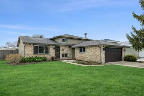 3966 N Galena Ave, Arlington Heights, IL 60004