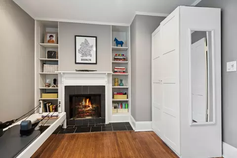 Other - 933 Maple Ave, Evanston, IL 60202 photo 2 of 3