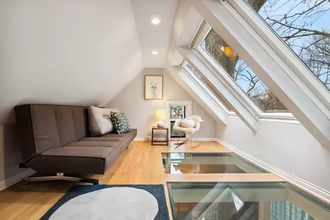 Other - 933 Maple Ave, Evanston, IL 60202 photo 1 of 3