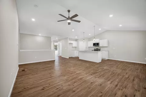 Living - 218 Cassidy Rd, Normal, IL 61761 photo 3 of 4