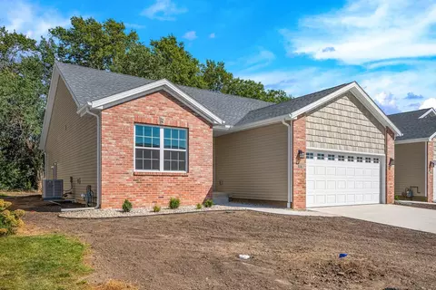 Exterior - 218 Cassidy Rd, Normal, IL 61761 photo 2 of 5