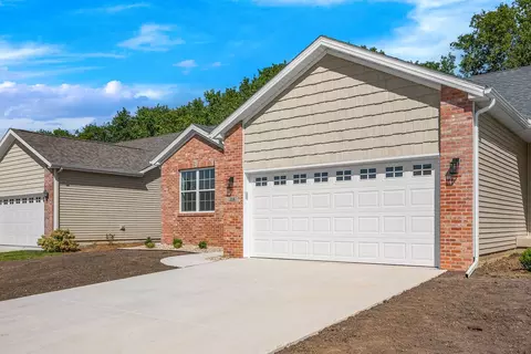 Exterior - 218 Cassidy Rd, Normal, IL 61761 photo 3 of 5
