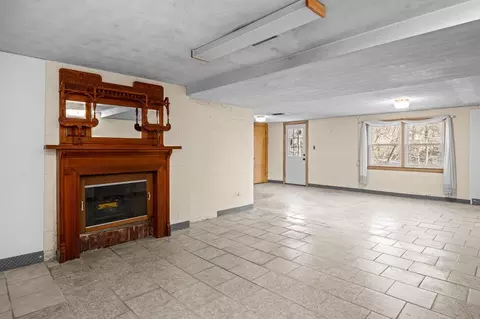 Living - 3102 15th Street A, Moline, IL 61265 photo 7 of 7