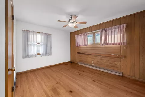 Bedroom - 3102 15th Street A, Moline, IL 61265 photo 2 of 7