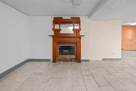 Living - 3102 15th Street A, Moline, IL 61265 photo 6 of 7
