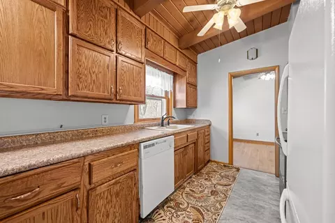 Kitchen - 3102 15th Street A, Moline, IL 61265 photo 2 of 4