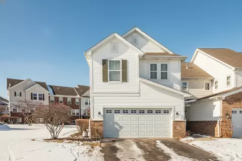 1560 Brompton Ln, Crystal Lake, IL 60014