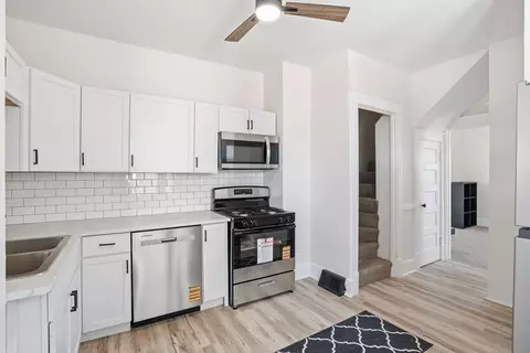 Kitchen - 1638 20 Ave, Moline, IL 61265 photo 2 of 2