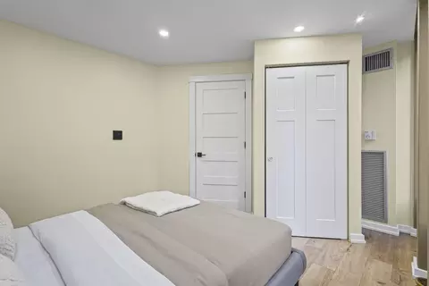 100 E Walton St #14D, Chicago, IL 60611 photo 20