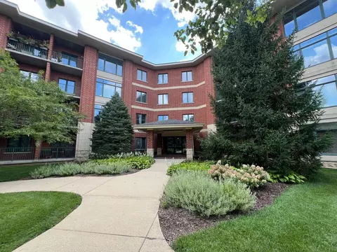855 E 22nd St #206, Lombard, IL 60148