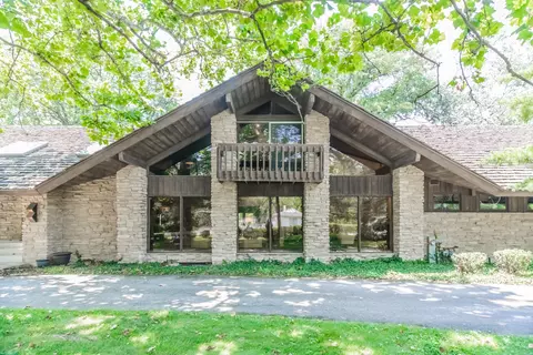 8080 Wolf Rd, Burr Ridge, IL 60527