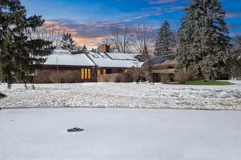 7940 Wolf Rd, Burr Ridge, IL 60527