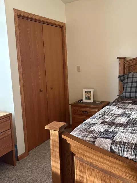 Bedroom - 1914 Sun Mill Ct, Springfield, IL 62704 photo 3 of 6