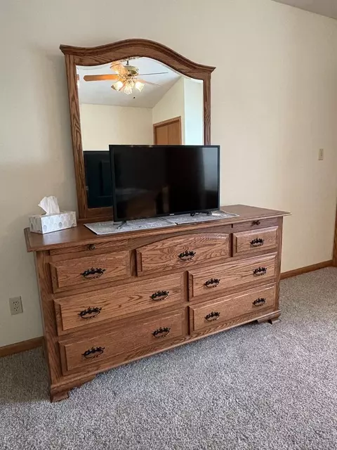 Bedroom - 1914 Sun Mill Ct, Springfield, IL 62704 photo 4 of 6