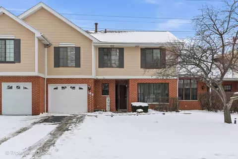 488 W Jason Ln, Wood Dale, IL 60191