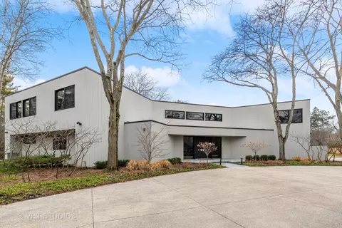 808 Prairie Rd, Glencoe, IL 60022