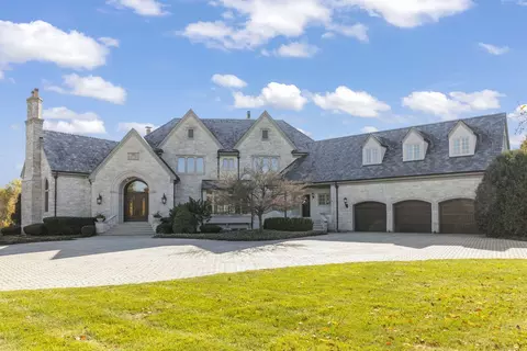 24 W141 Hobson Rd, Naperville, IL 60540