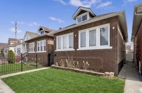 Exterior - Undisclosed, Chicago, IL 60629 photo 2 of 4