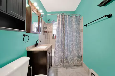 Bath - Undisclosed, Chicago, IL 60629 photo 1 of 3
