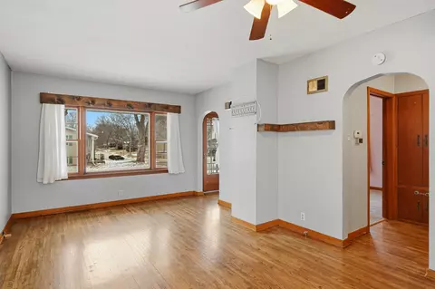 Living - 1024 Avery Ave, Dixon, IL 61021 photo 2 of 4