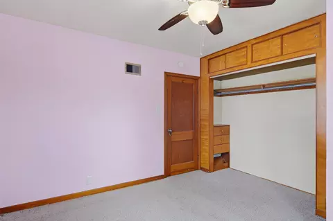 Bedroom - 1024 Avery Ave, Dixon, IL 61021 photo 2 of 3