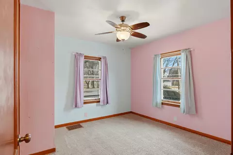 Bedroom - 1024 Avery Ave, Dixon, IL 61021 photo 1 of 3