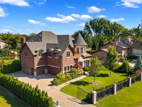 3904 Oak Ave, Northbrook, IL 60062