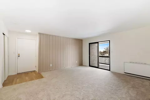 4602 W Northfox Ln #7, Mchenry, IL 60050 photo 6