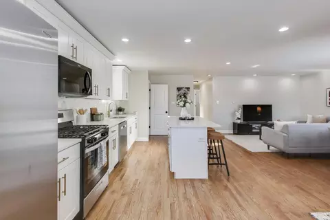 Kitchen - 9100 S Emerald Ave, Chicago, IL 60620 photo 2 of 3