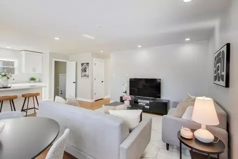 Living - 9100 S Emerald Ave, Chicago, IL 60620 photo 1 of 2