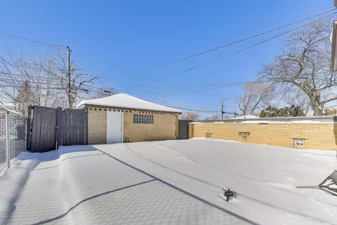 Exterior - 9100 S Emerald Ave, Chicago, IL 60620 photo 3 of 3