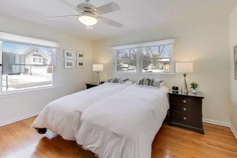 925 Indian Rd, Glenview, IL 60025 photo 11