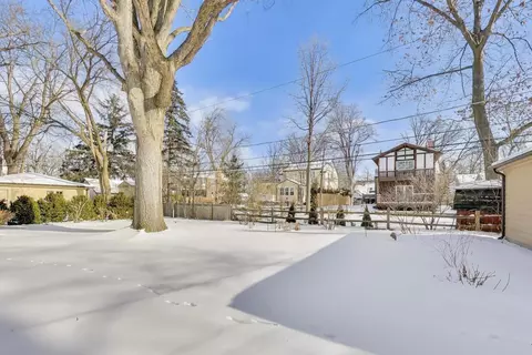 925 Indian Rd, Glenview, IL 60025 photo 34